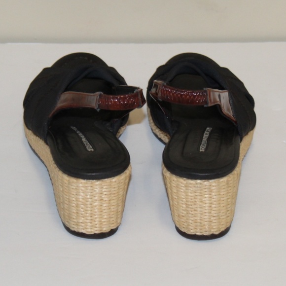 Donald J. Pliner Women size 9.5 M sandals - Picture 6 of 8